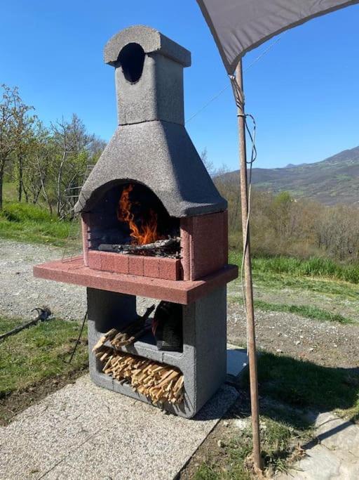 La Casa Sulla Collina Villa Varsi Eksteriør billede